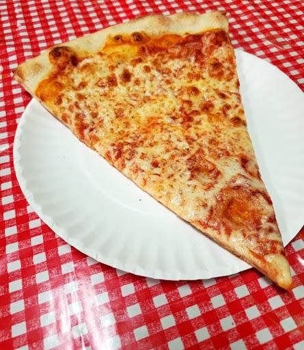Luna's Pizzeria & Restaurant la 13